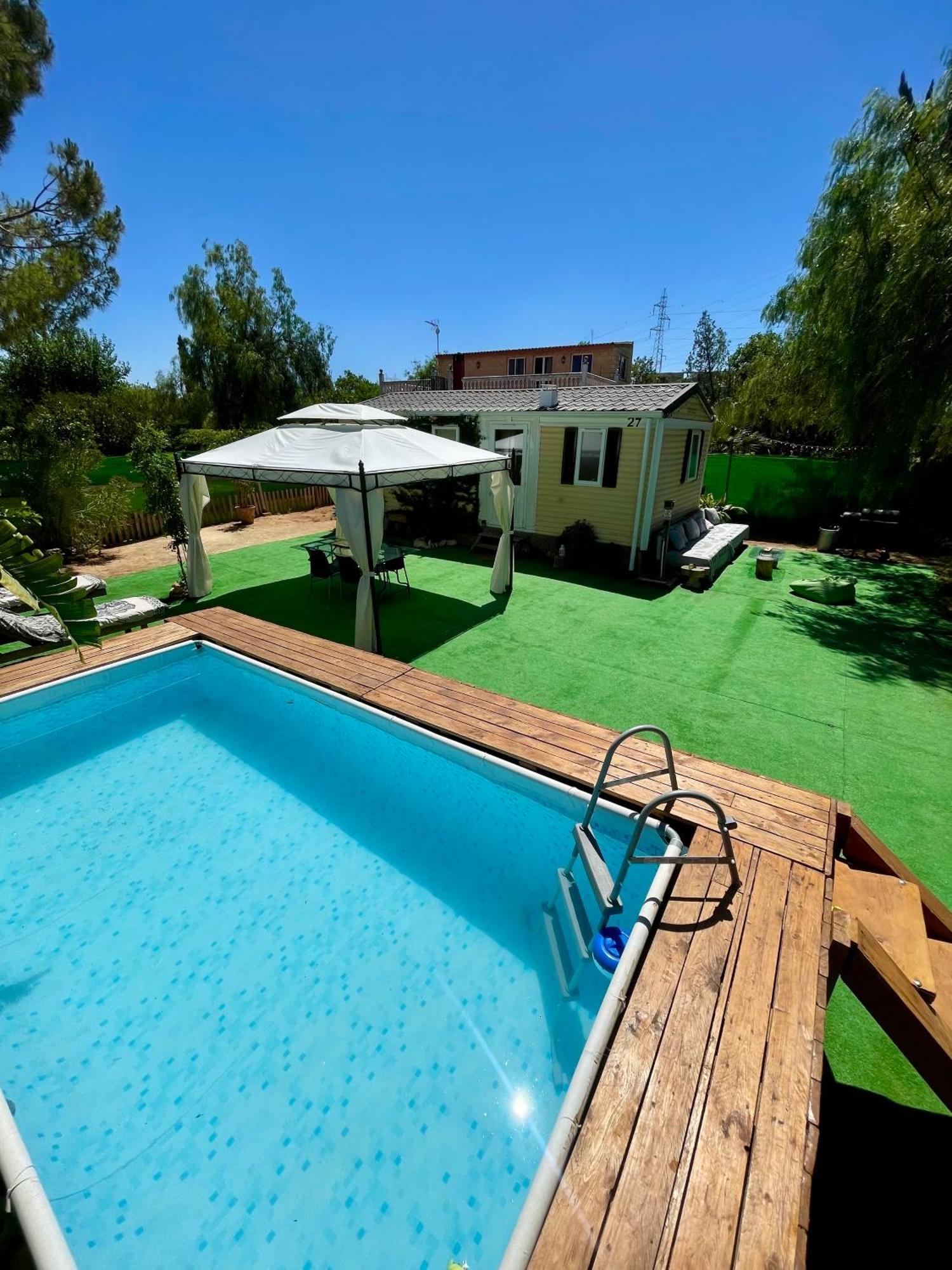 Nomada, Chalet Con Piscina En Alcalá de Guadaira Eksteriør billede